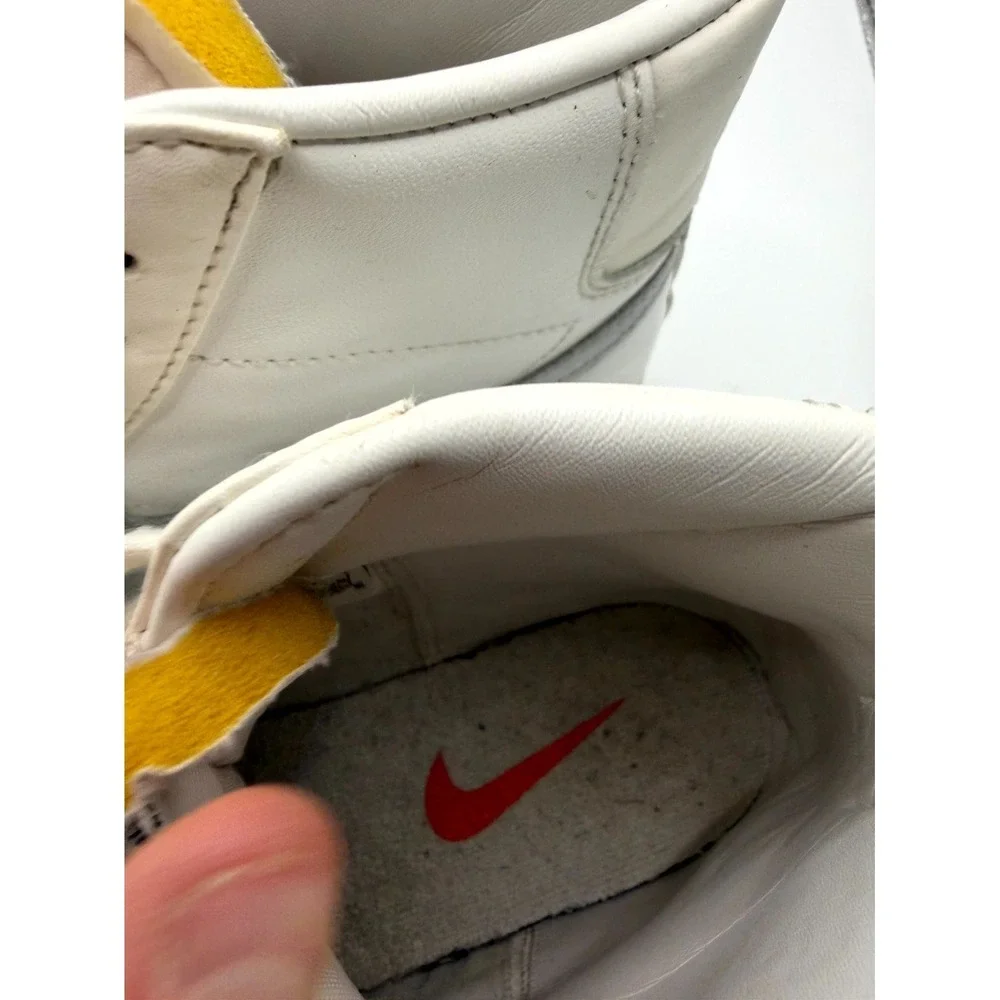 Nike Blazer Mid '77 CZ1055-112 Womens 8 Sneakers White‎ Silver Leather Shoes